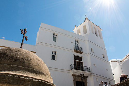 Kirchen gibt es genug: Parroquia de Santa Cruz