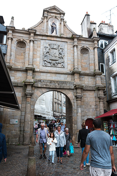 Place Gambetta Eingang in die Altstadt:
